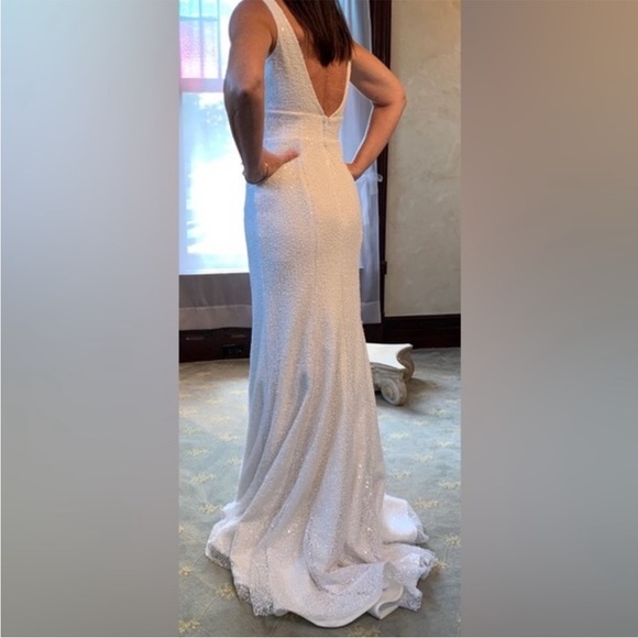 Astrid & Mercedes Gown - Picture 5 of 8